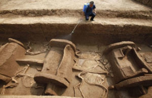 Archaeologists discover 4000 years old chariots
