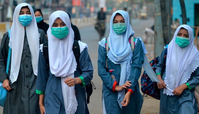 Schools closed in Punjab 1