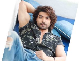 Gurmeet Choudhary announces 1000-bed hospital