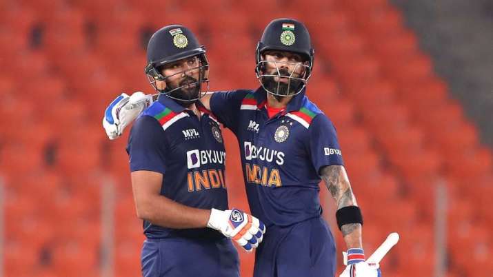 virat kohli and Rohit sharma in stadium