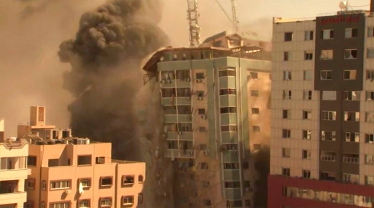 Israel Attacks Gaza, Killing 10 People 