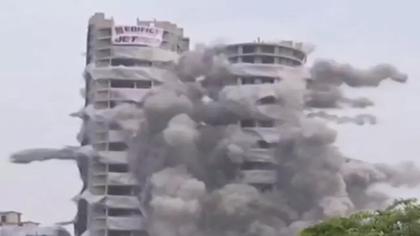 Noida Supertech Twin Tower Demolish