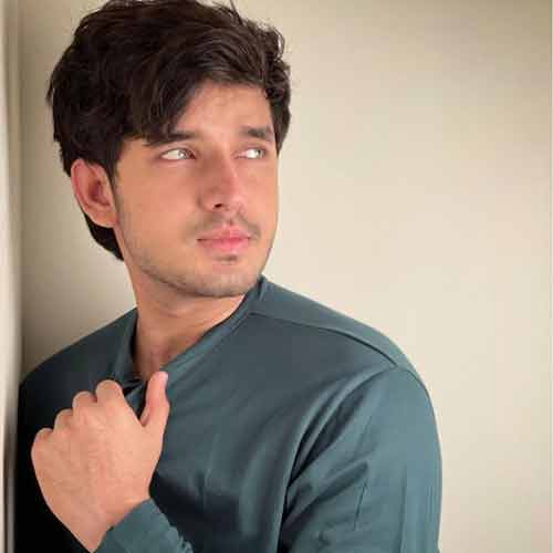 Paras Kalnawat Age