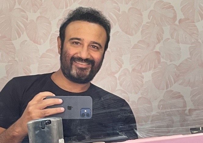 Social Media presence of Vivek Mushran