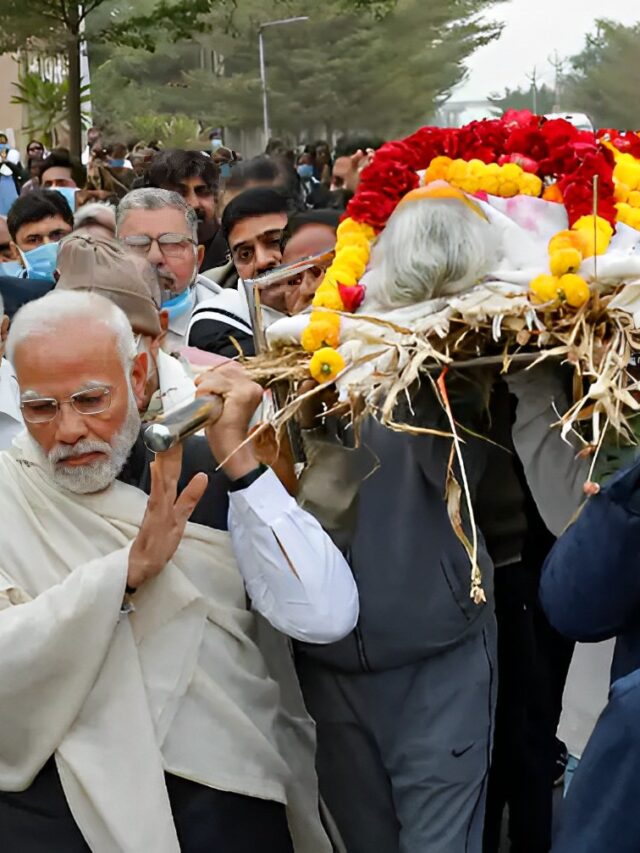 PM Modi mother death news