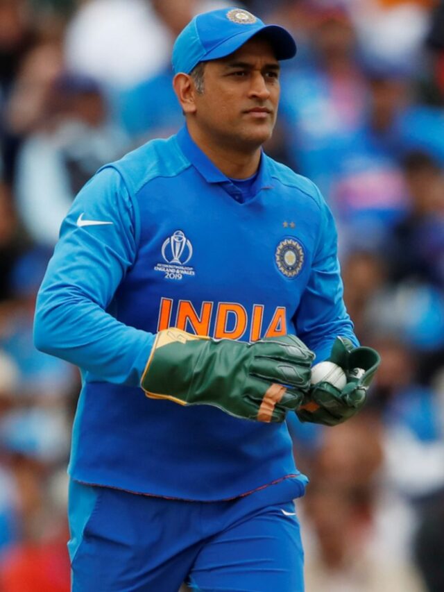 Occasions-When-Finisher-MS-Dhoni-Messed-Up1200_6384a0259c6ce