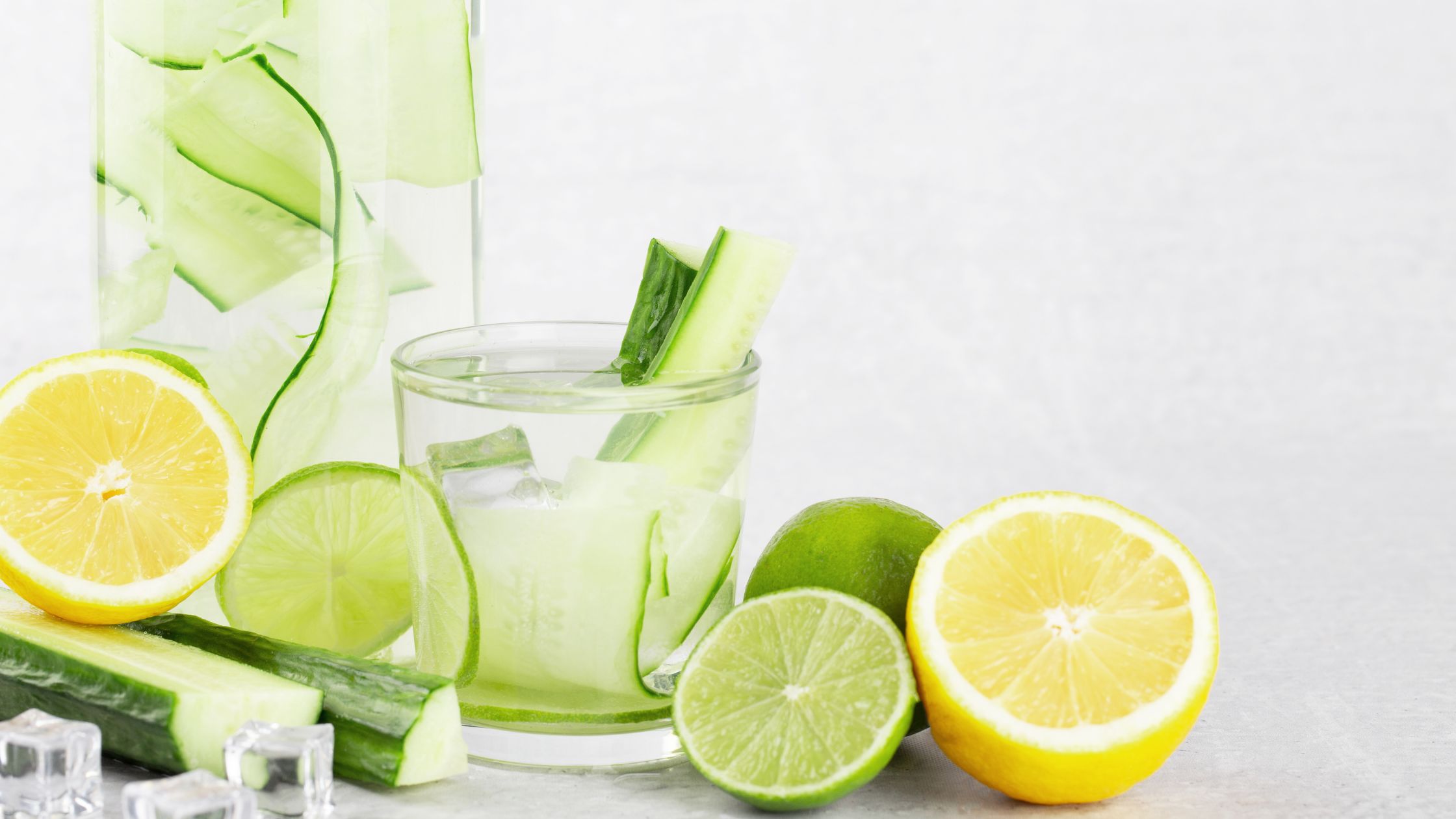 How to Make Cucumber Lemon Water