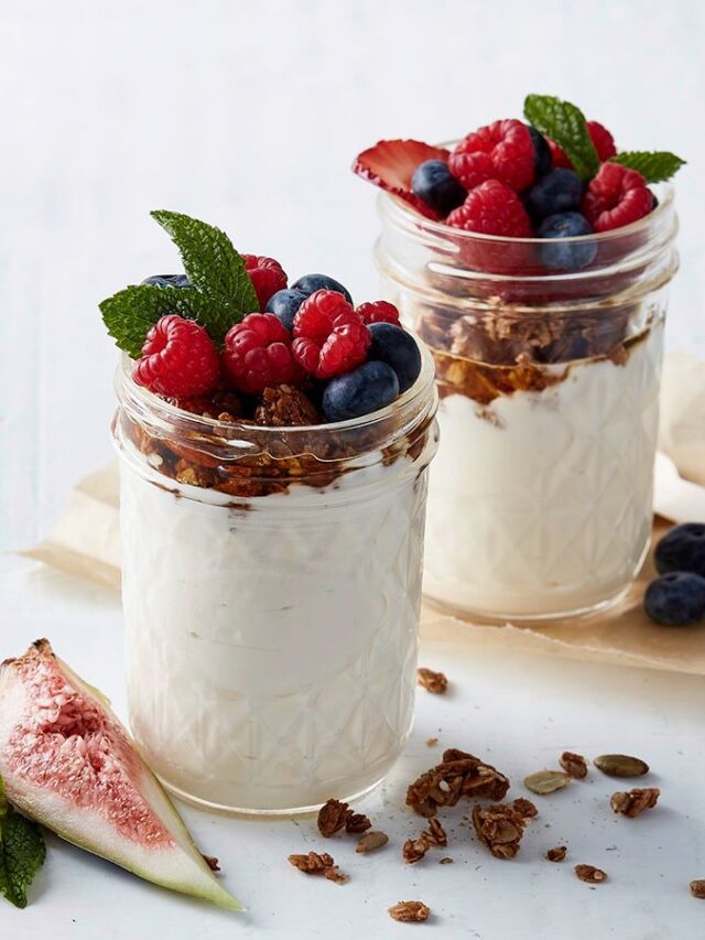 yoghurt-granola-recipe-900x900_270b6597b2